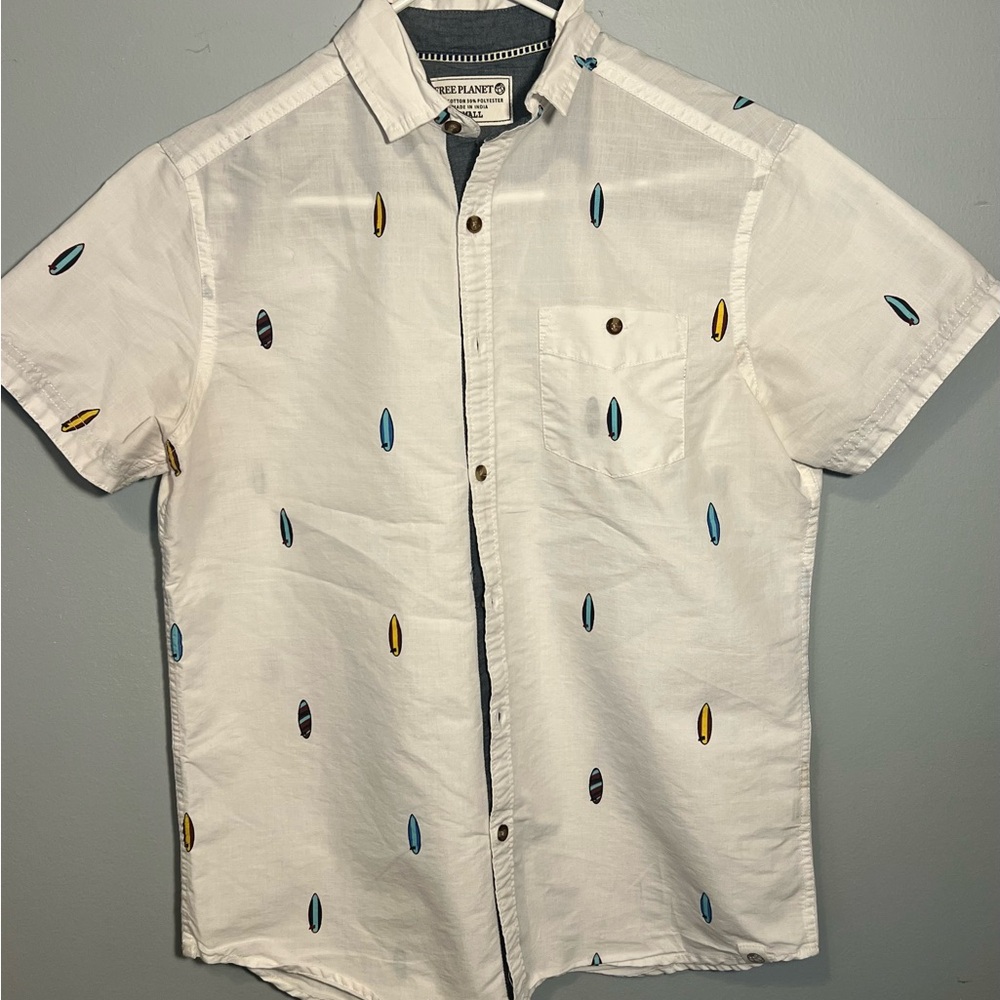 Free Planet White Short-Sleeve Surf Print Button-Up Shirt